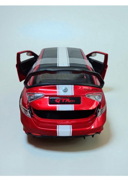 Koleksiyonluk Alfa Romeo Giulia Gta 99 1:18 Ölçek Metal Model Araba 25CM