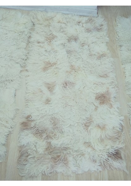 Gerçek Koyun Postundan Toskana Uzun Tüylü, Kalın Tok Duran Rengarenk Halı Seccade fiyatları