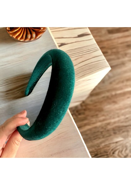 Kadife Yeşil Renk Az Bombeli Saç Tacı modelleri