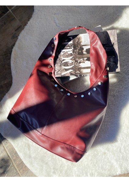 Zımba Detaylı Yumuşak Deri Omuz Çantası