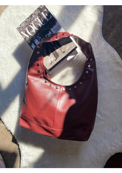 Zımba Detaylı Yumuşak Deri Omuz Çantası fırsatları