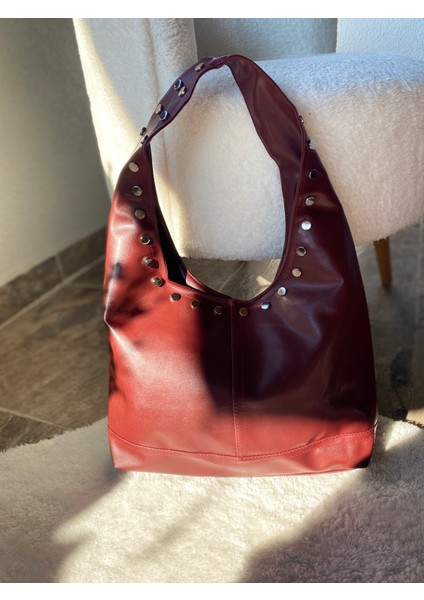 Zımba Detaylı Yumuşak Deri Omuz Çantası