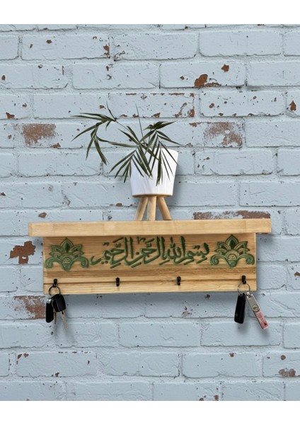 Besmele Yazılı Ahşap Oyma Askılıklı Raf modelleri