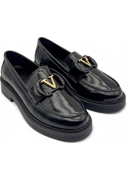 Vellagio Siyah Rugan Hakiki Deri Kadın Loafer fiyatları