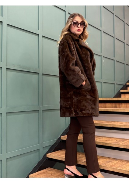 Ekstra Yumuşak Doku Dolgun Kancalı Uzun Kürk Kaban