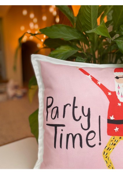 Party Time Yazılı Yılbaşı Temalı Çift Taraflı Süet Kırlent Kılıfı - 43X43CM - Yılbaşı Kırlent Kılıfı fırsatları