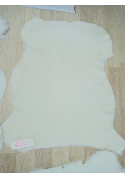 Doğal Işlenmemiş Kırpılmış Koyun Postu Halı Seccade Kilim