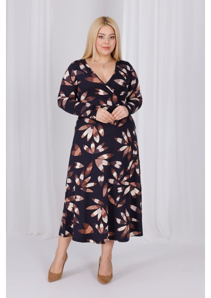 Kadın Siyah Kahve Floral Desen Kruvaze Yaka Büyük Beden Esnek Maxi Elbise modelleri