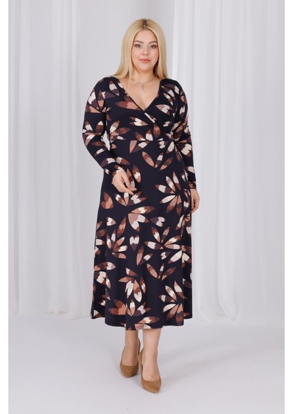Kadın Siyah Kahve Floral Desen Kruvaze Yaka Büyük Beden Esnek Maxi Elbise fırsatları