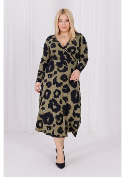 Kadın Haki Yeşil Leopar Desen Kruvaze Yaka Büyük Beden Esnek Maxi Elbise modelleri