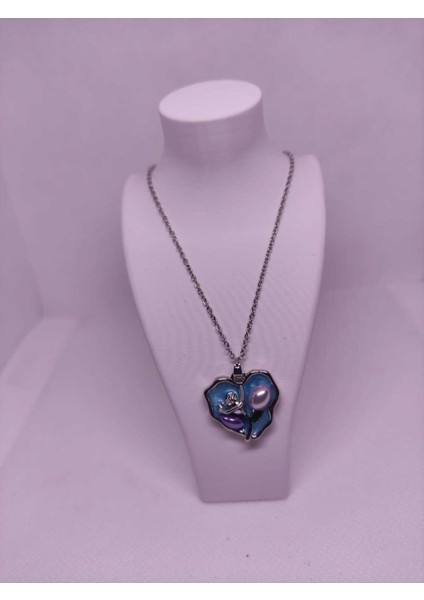 Inci Detaylı Deniz Kabuğu Figürlü Çelik Kadın Kolye