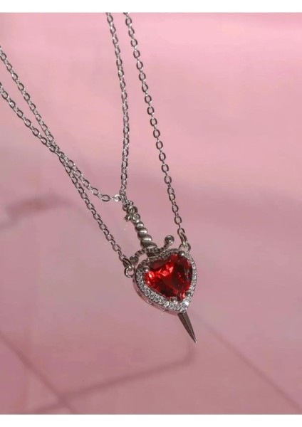 Kadın Çelik Hançer ve Kalp Figürlü Ikili Kolye – Kırmızı Taş Detaylı 316L Çelik fırsatları