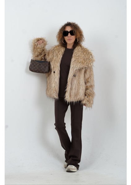 Kahve Kısa Kollu Oversize Tshirt Dikiş Detaylı Pantolon Takım