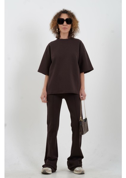 Kahve Kısa Kollu Oversize Tshirt Dikiş Detaylı Pantolon Takım fiyatları