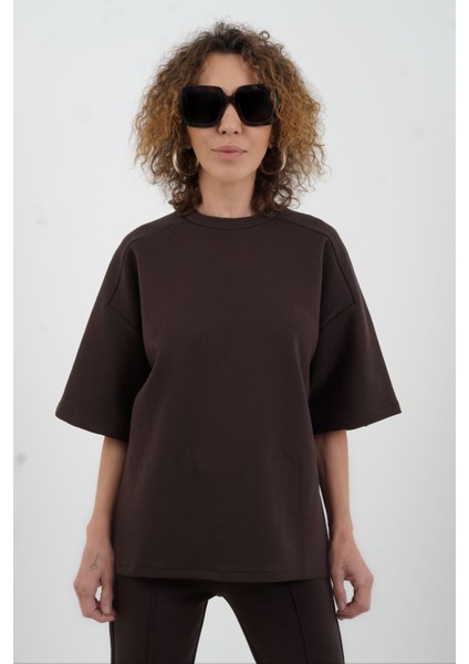 Kahve Kısa Kollu Oversize Tshirt Dikiş Detaylı Pantolon Takım fırsatları