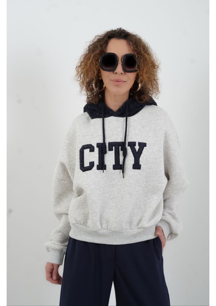City Nakışlı Peluş Kapüşonlu Sweatshirt