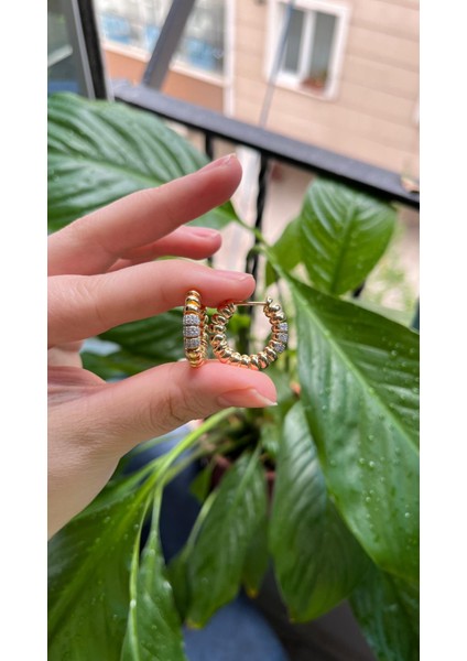 ✨ Gold Halka Çelik Küpe – Taş Detaylı Şık Model ✨ fiyatları