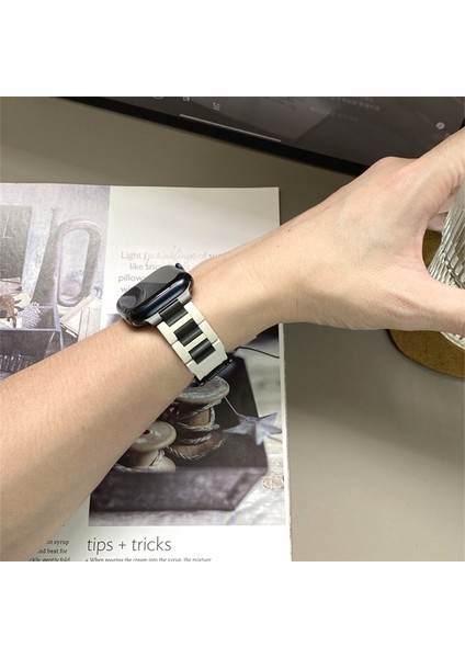 Apple Watch Series 10 42MM/9 8 7 41MM/SE (2023) Se (2022) Se 6 5 4 40MM/3 2 1 38MM Paslanmaz Çelik + Ka Kayış - Bej + Siyah Toka (Yurt Dışından) indirimleri