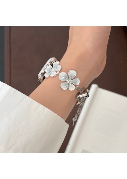 Apple Watch 10 46MM/ULTRA 2/ultra 49MM/9 8 7 45MM/SE (2023) Se (2022) Se 6 5 4 44MM/3 2 1 42MM Çiçek Zincir Kayış-Gümüş (Yurt Dışından) indirimleri