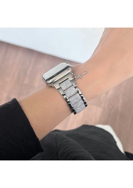 Apple Watch Series 10 46MM/ULTRA 2 Ultra 49MM/SERIES 9 8 7 45MM/SE (2023) Se (2022) Se 6 5 4 44MM/3 2 1 42MM Için 3 Boncuklu Kayış - Gümüş Ekleme (Yurt Dışından) fırsatları