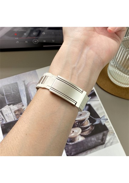 Apple Watch Series 10 42MM/9 8 7 41MM/SE (2023) Se (2022) Se 6 5 4 40MM/3 2 1 38MM Paslanmaz Çelik + Ka Kayış - Bej + Starlight Toka (Yurt Dışından) modelleri