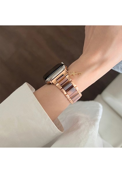 Apple Watch Series 10 46MM/ULTRA 2 Ultra 49MM/SERIES 9 8 7 45MM/SE (2023) Se (2022) Se 6 5 4 44MM/3 2 1 42MM Için 3 Boncuklu Kayış - Çikolata (Yurt Dışından) fırsatları