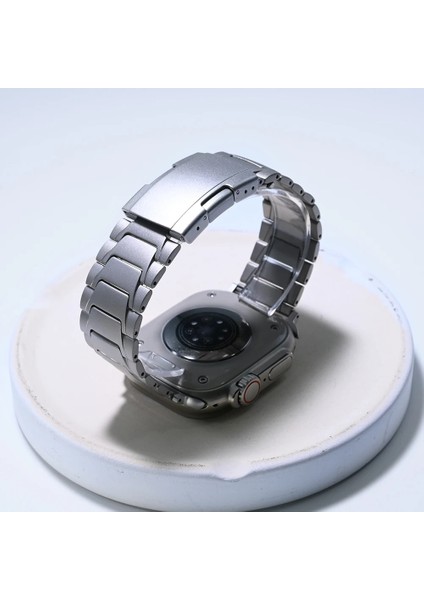 Apple Watch Series 10 42MM/9 8 7 41MM/SE (2023) Se (2022) Se 6 5 4 40MM/3 2 1 38MM Titanyum Alaşımlı Saat Kayışı Kaplumbağa Sırtı Tokalı-Gümüş (Yurt Dışından) fırsatları