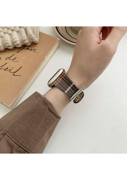 Apple Watch Series 10 46MM/ULTRA 2 Ultra 49MM/SERIES 9 8 7 45MM/SE (2023) Se (2022) Se 6 5 4 44MM/3 2 1 42MM-STIL 2 Için Ekose Yün Kayış (Yurt Dışından) modelleri