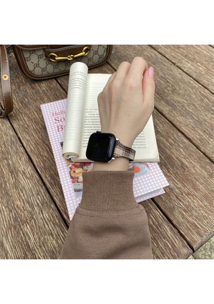 Apple Watch Series 10 42MM/9 8 7 41MM/SE (2023) Se (2022) Se 6 5 4 40MM/3 2 1 38MM Manyetik Tokalı Yün Kayış Ekose Doku-Haki (Yurt Dışından) modelleri