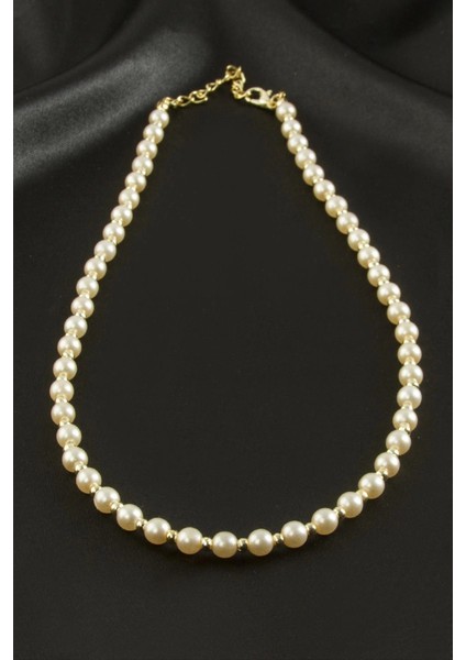 Krem Rengi Inci Kolye