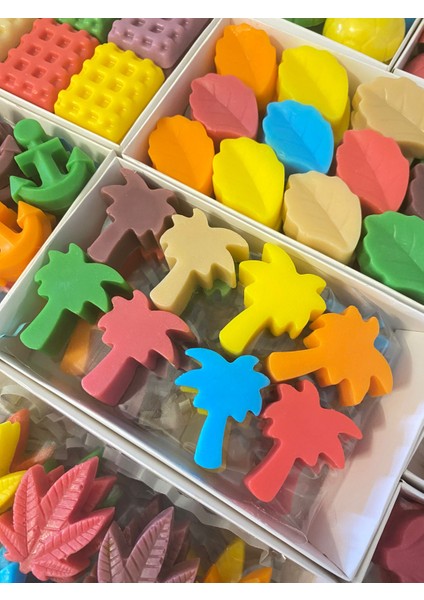 HEDİYELİK, DEKORATİF RENKLİ PALMİYE SABUNLAR 16 ADET KUTU İÇİNDE