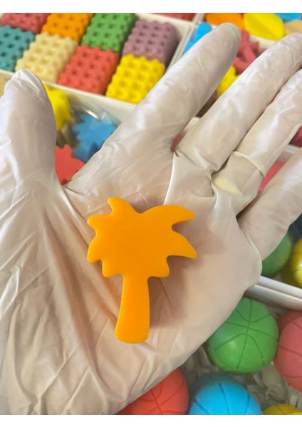 HEDİYELİK, DEKORATİF RENKLİ PALMİYE SABUNLAR 16 ADET KUTU İÇİNDE fiyatları