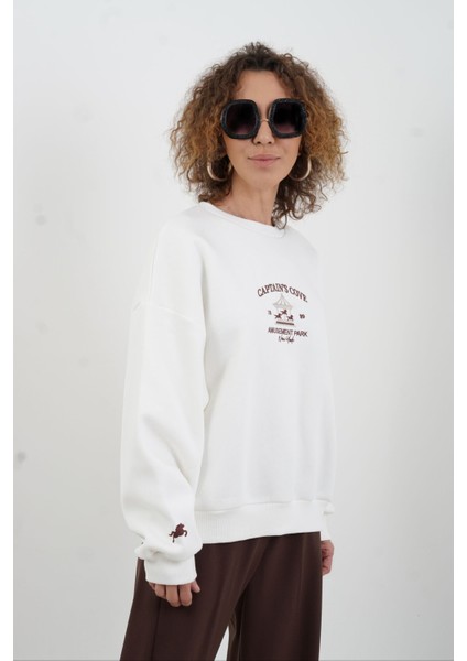 Atlı Karınca Nakışlı Oversize Sweatshirt indirimleri