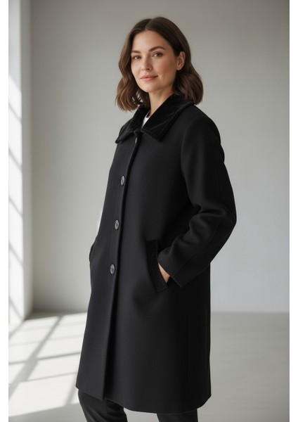 Düğmeli Yakası Kürklü Hırkası fiyatları