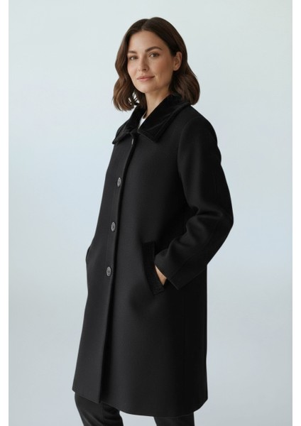 Düğmeli Yakası Kürklü Hırkası fırsatları