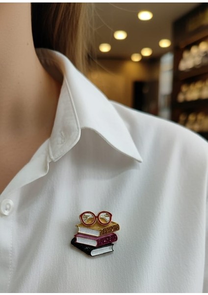 Renkli Zirkon Taşlı Kırmızı Gözlüklü Kitap Broş