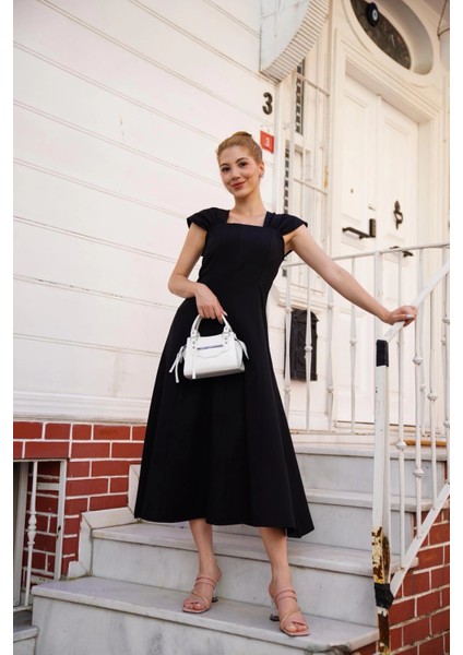 U Yaka Prenses Elbise Siyah S255101