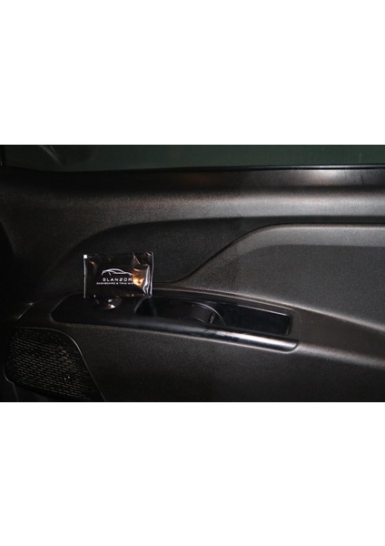 Glanzor Tek Kullanımlık Torpido ve Trim Parlatıcı Mendil – Plastik Parça Bakım, Uv Koruyucu, Restore Edici 10 Adet modelleri