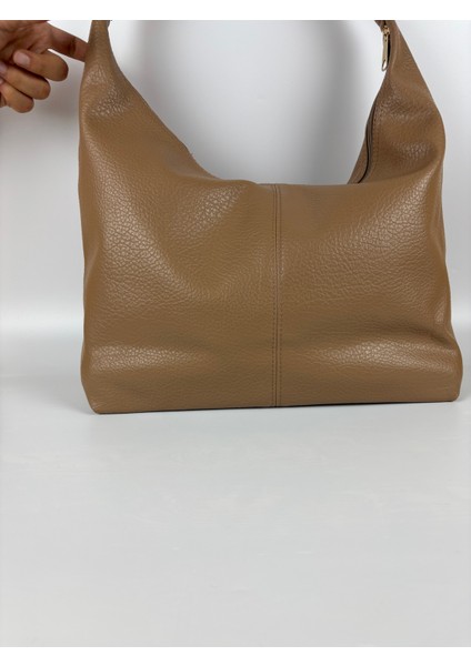 Kadın Suni Deri Taba Kapitone Dokulu Maxi Boy Omuz Çantası fırsatları