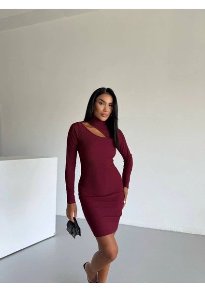 Boğazlı Gögüs Dekolteli Elbise Bordo fiyatları