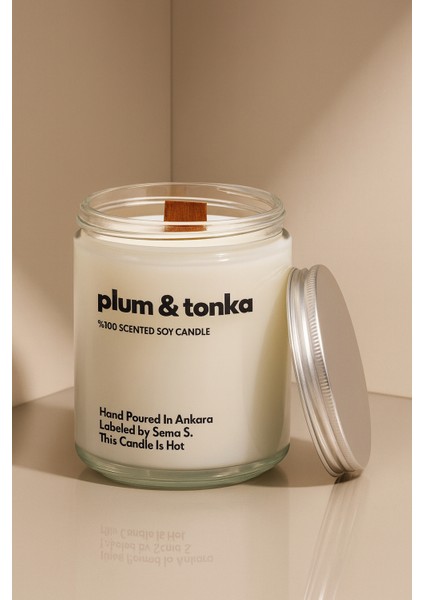 : Plum & Tonka : Cam Kavanozda Kokulu %100 Soya Mum (Erik, Tonka, Karamel, Sandal)