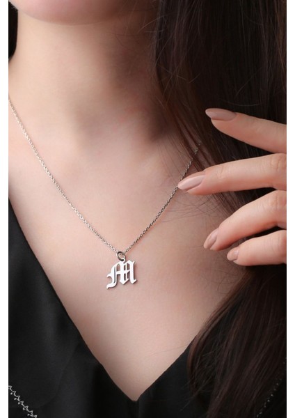 925 Ayar Gümüş Trend Harfli Kolye fırsatları