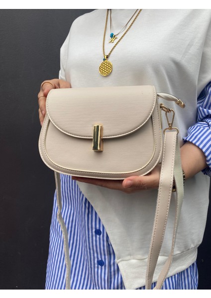 , 3 Bölmeli, Kilit Detaylı, KREM Bayan Çapraz Çantası modelleri