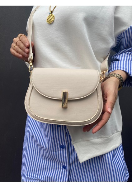 , 3 Bölmeli, Kilit Detaylı, KREM Bayan Çapraz Çantası fırsatları