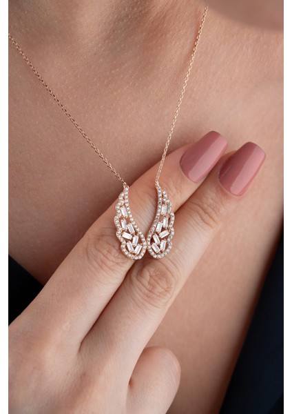 925 Ayar Gümüş Baget Taşlı Kanat Kolye fiyatları