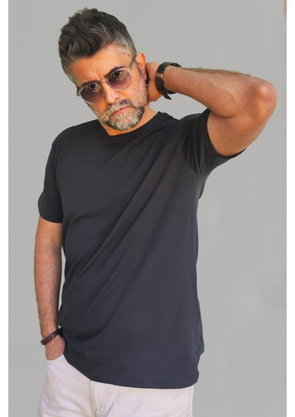 Erkek Siyah Slim Fit Bisiklet Yaka Pamuk Elastan Basic Tişört modelleri