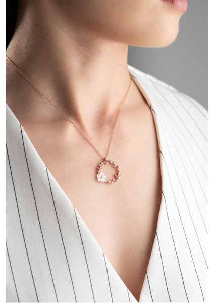 925 Ayar Sedef Çiçek Gümüş Kolye modelleri