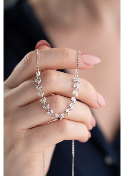 925 Ayar Gümüş Işıklı Kutuda Pırlanta Model Kolye fiyatları