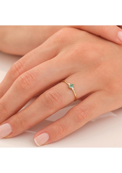Minimal Oval Zümrüt Yüzük fiyatları