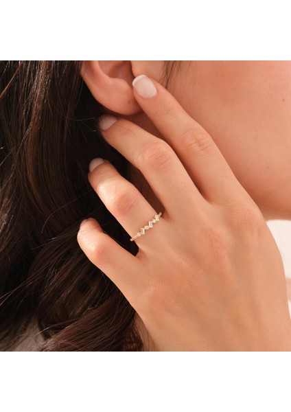 Baget Taşlı Tasarım Yüzük fiyatları